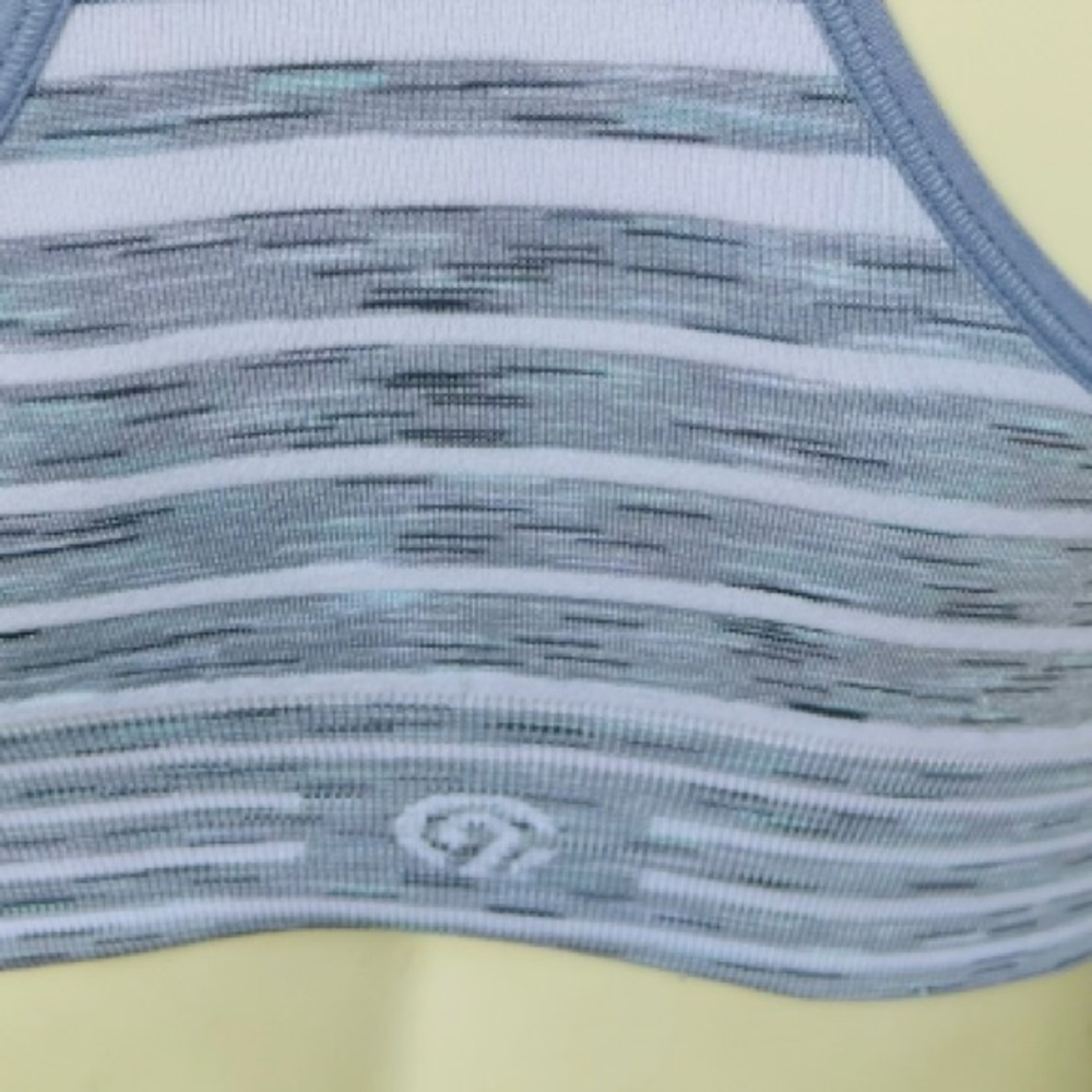 Champion Women's Racerback Sports Bra - Picture 6 of 6